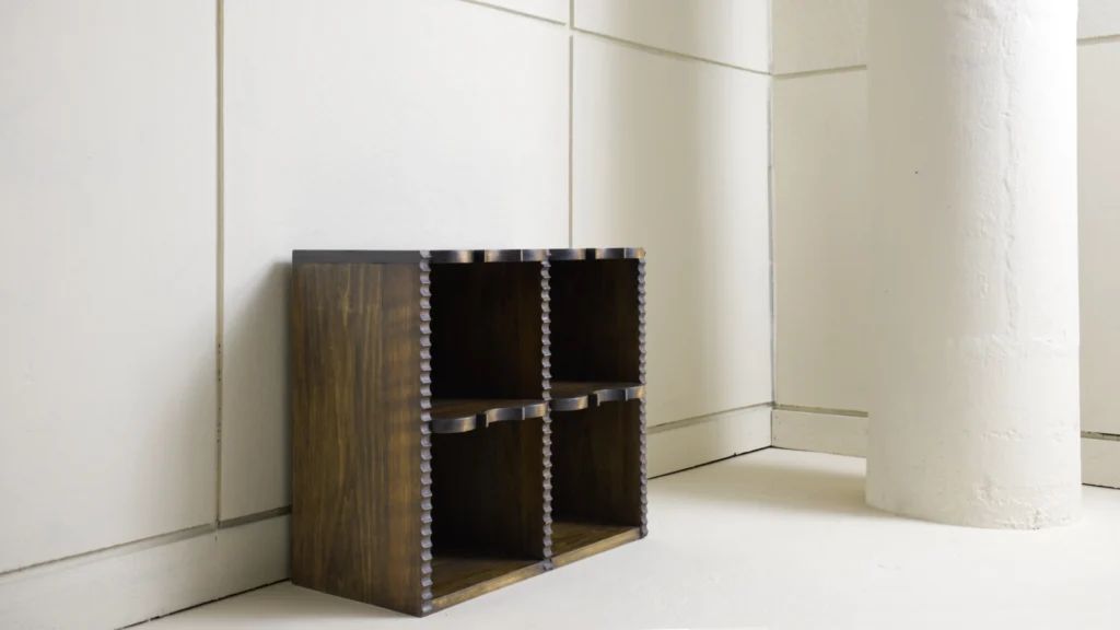 Markus Winter Krug Shelf Stained Popplar