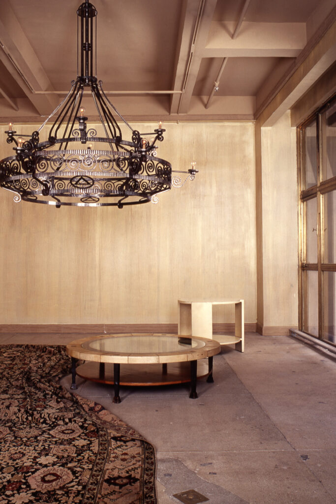 Markus Winter set design for Doris Leslie Blau at the Fuller Building